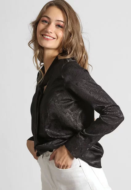 blusa_negra